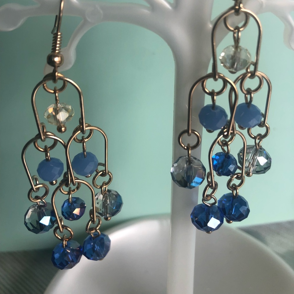 BLUE OCEAN CHANDELIERS! Earrings w BONUS! NWT! - Picture 2 of 4